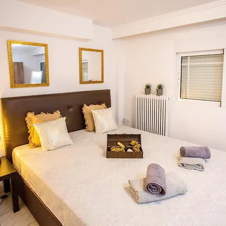 Melina Néa Péramos